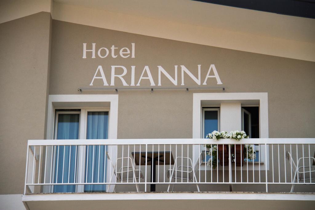 Hotel Arianna Iseo Exterior foto